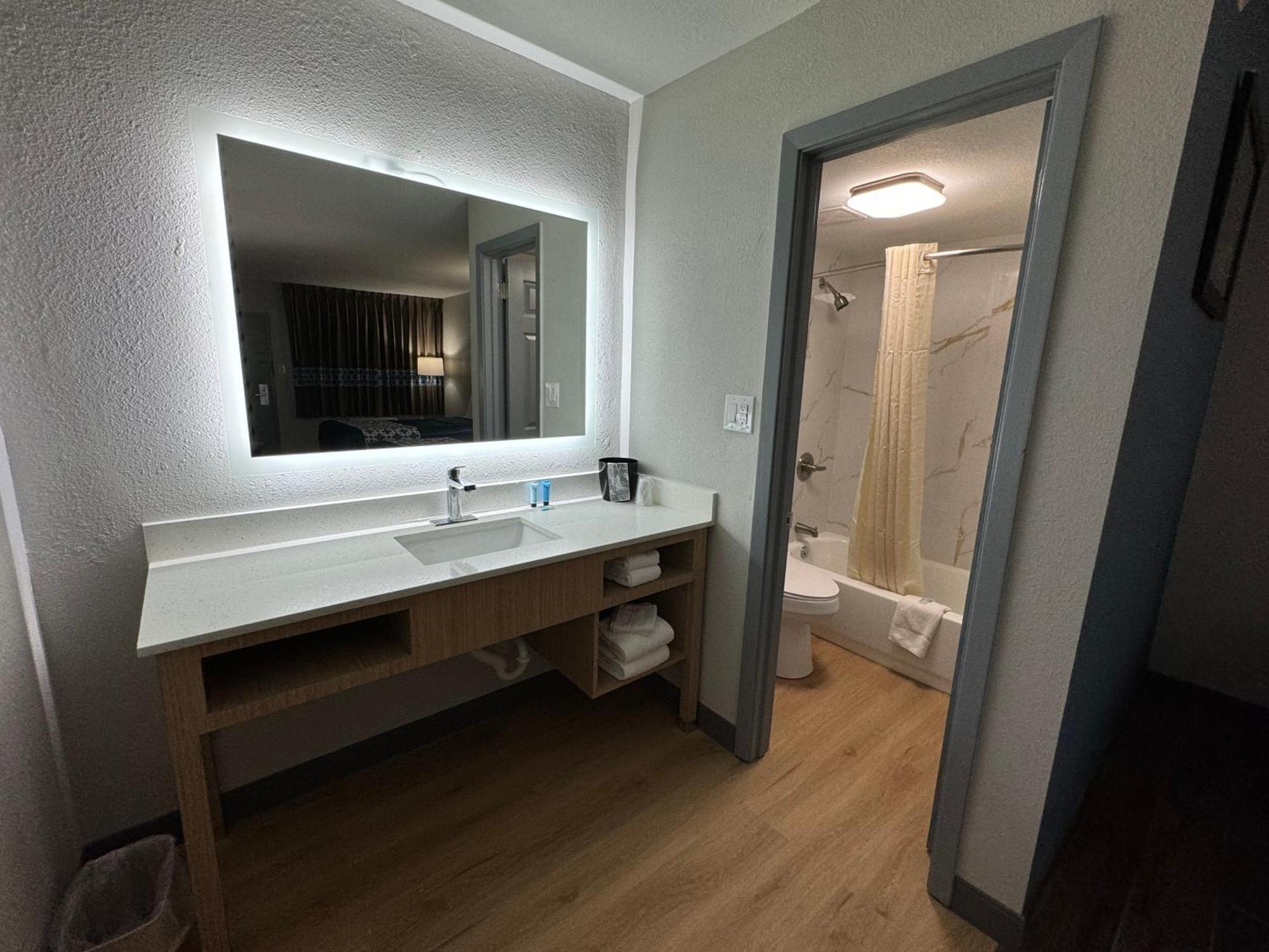 Travelodge By Wyndham Gainesville Luaran gambar