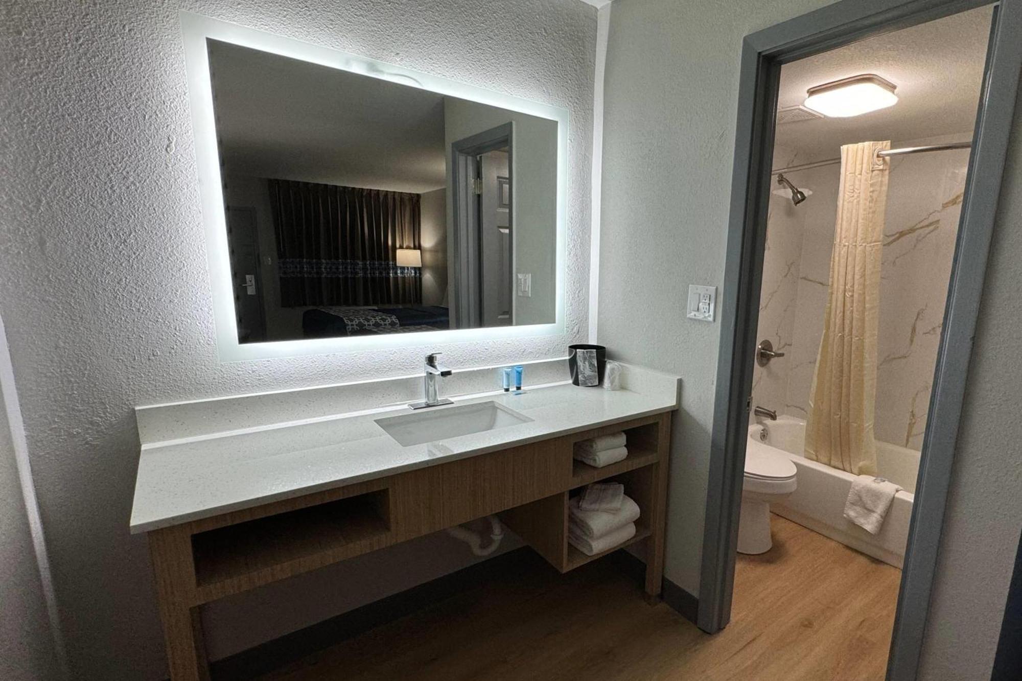 Travelodge By Wyndham Gainesville Luaran gambar